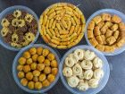 Aneka kue kering
